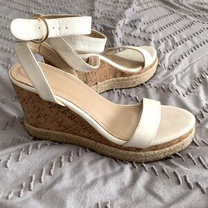 Size 8 Women’s Espadrilles